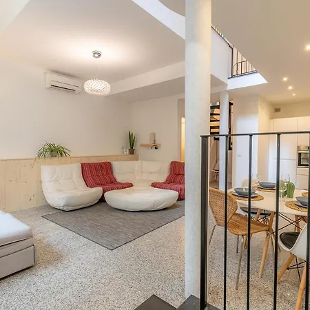 Apartman Moderno Loft A Due Passi Dal Lago