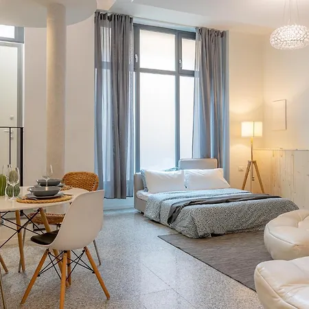 Moderno Loft A Due Passi Dal Lago تورنو