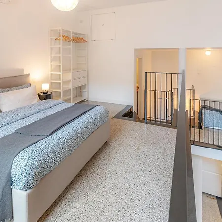 Apartman Moderno Loft A Due Passi Dal Lago *